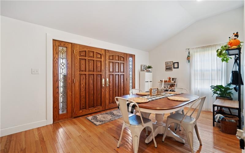 319 1st Ave, Belle Vernon, 15012, 2 Bedrooms Bedrooms, 5 Rooms Rooms,2 BathroomsBathrooms,Residential,For Sale,1st Ave,1693697