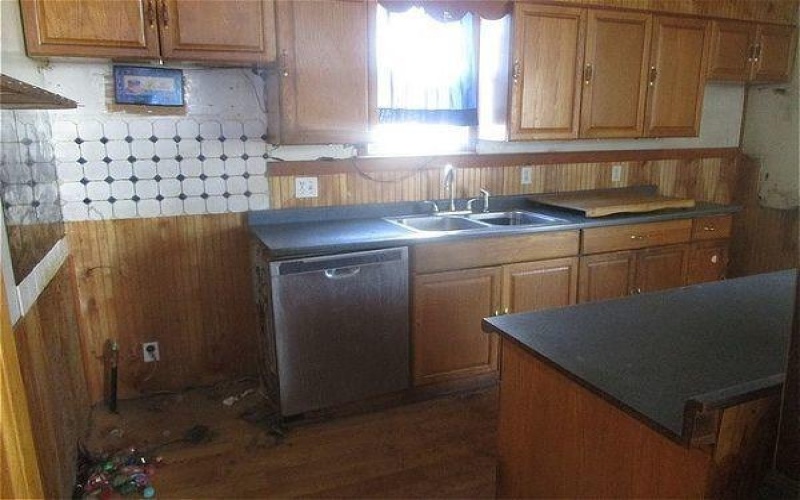 109 Longfellow St, Vandergrift, 15690, 3 Bedrooms Bedrooms, ,1 BathroomBathrooms,Residential,For Sale,Longfellow St,1685454