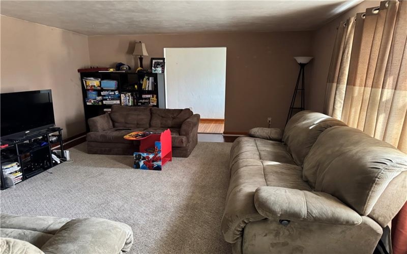125 Hillside Rd., Derry, 15627, 4 Bedrooms Bedrooms, 6 Rooms Rooms,2 BathroomsBathrooms,Residential,For Sale,Hillside Rd.,1689923