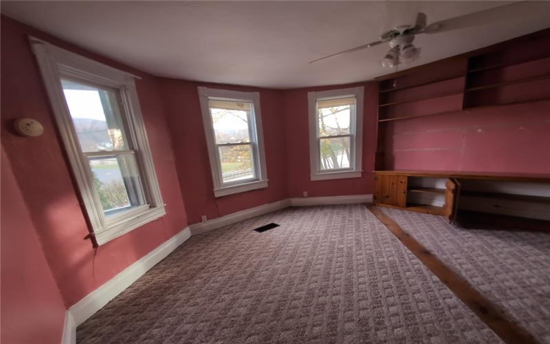 113 Hopwood Fairchance Rd, Hopwood, 15445, 3 Bedrooms Bedrooms, 7 Rooms Rooms,2 BathroomsBathrooms,Residential,For Sale,Hopwood Fairchance Rd,1693905