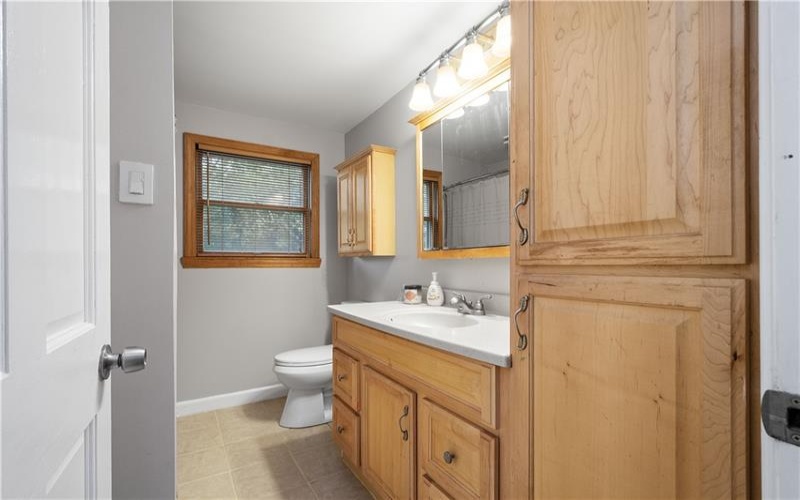 2725 Locust Drive, Pittsburgh, 15241, 3 Bedrooms Bedrooms, 9 Rooms Rooms,2 BathroomsBathrooms,Residential,For Sale,Locust Drive,1690053