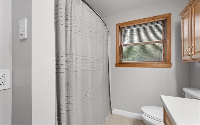 2725 Locust Drive, Pittsburgh, 15241, 3 Bedrooms Bedrooms, 9 Rooms Rooms,2 BathroomsBathrooms,Residential,For Sale,Locust Drive,1690053