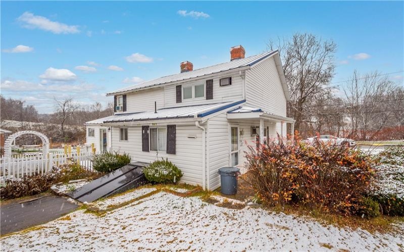 53 Sycamore St, Ellsworth, 15331, 2 Bedrooms Bedrooms, ,1 BathroomBathrooms,Residential,For Sale,Sycamore St,1681176