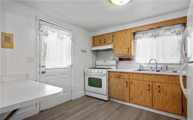 53 Sycamore St, Ellsworth, 15331, 2 Bedrooms Bedrooms, ,1 BathroomBathrooms,Residential,For Sale,Sycamore St,1681176
