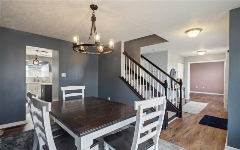 208 Summit Cir, Houston, 15342, 4 Bedrooms Bedrooms, 10 Rooms Rooms,2.2 BathroomsBathrooms,Residential,For Sale,Summit Cir,1693847