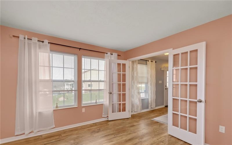 208 Summit Cir, Houston, 15342, 4 Bedrooms Bedrooms, 10 Rooms Rooms,2.2 BathroomsBathrooms,Residential,For Sale,Summit Cir,1693847