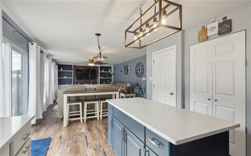 208 Summit Cir, Houston, 15342, 4 Bedrooms Bedrooms, 10 Rooms Rooms,2.2 BathroomsBathrooms,Residential,For Sale,Summit Cir,1693847