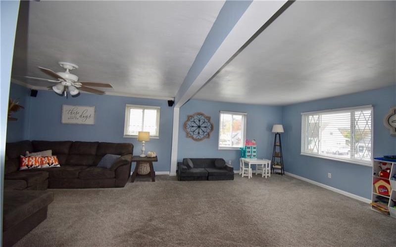 503 Arizona Dr, Lower Burrell, 15068, 3 Bedrooms Bedrooms, 7 Rooms Rooms,2 BathroomsBathrooms,Residential,For Sale,Arizona Dr,1675960