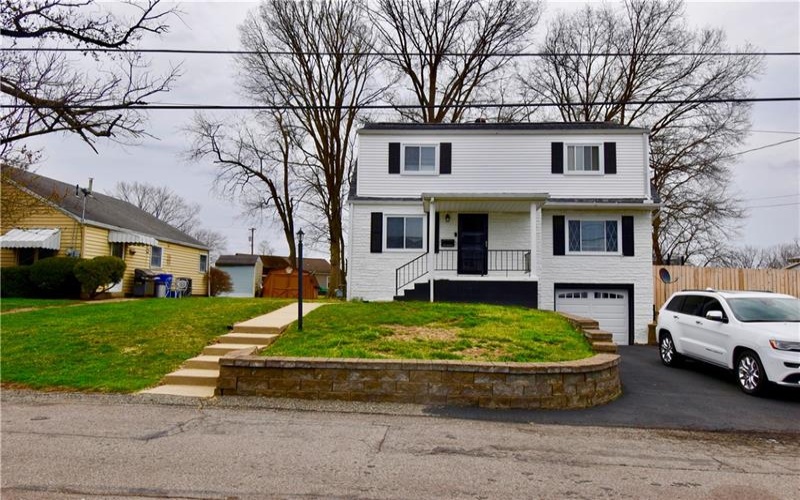 503 Arizona Dr, Lower Burrell, 15068, 3 Bedrooms Bedrooms, 7 Rooms Rooms,2 BathroomsBathrooms,Residential,For Sale,Arizona Dr,1675960