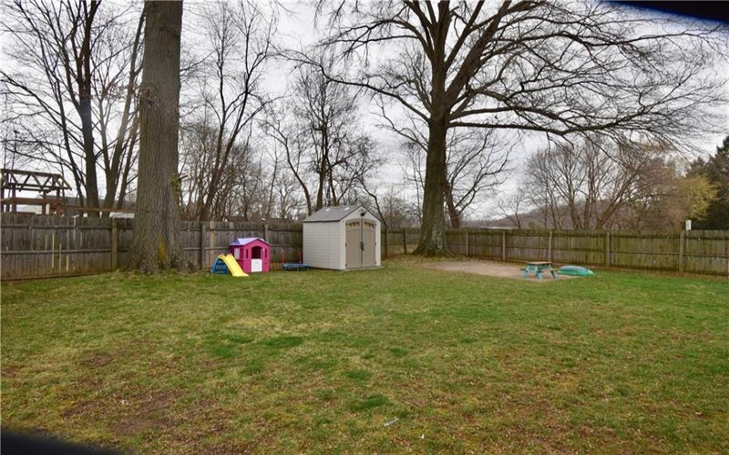 503 Arizona Dr, Lower Burrell, 15068, 3 Bedrooms Bedrooms, 7 Rooms Rooms,2 BathroomsBathrooms,Residential,For Sale,Arizona Dr,1675960