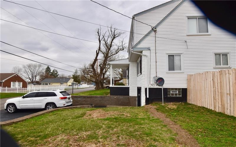 503 Arizona Dr, Lower Burrell, 15068, 3 Bedrooms Bedrooms, 7 Rooms Rooms,2 BathroomsBathrooms,Residential,For Sale,Arizona Dr,1675960