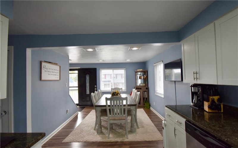 503 Arizona Dr, Lower Burrell, 15068, 3 Bedrooms Bedrooms, 7 Rooms Rooms,2 BathroomsBathrooms,Residential,For Sale,Arizona Dr,1675960