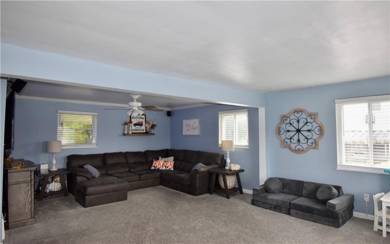 503 Arizona Dr, Lower Burrell, 15068, 3 Bedrooms Bedrooms, 7 Rooms Rooms,2 BathroomsBathrooms,Residential,For Sale,Arizona Dr,1675960
