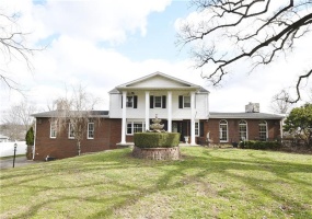 402 E Malden, Coal Center, 15423, 5 Bedrooms Bedrooms, 13 Rooms Rooms,5.1 BathroomsBathrooms,Residential,For Sale,E Malden,1694137