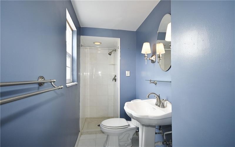 402 E Malden, Coal Center, 15423, 5 Bedrooms Bedrooms, 13 Rooms Rooms,5.1 BathroomsBathrooms,Residential,For Sale,E Malden,1694137