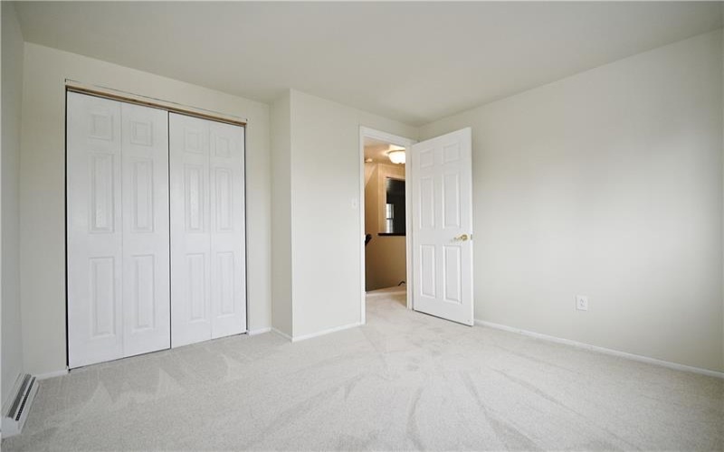 402 E Malden, Coal Center, 15423, 5 Bedrooms Bedrooms, 13 Rooms Rooms,5.1 BathroomsBathrooms,Residential,For Sale,E Malden,1694137