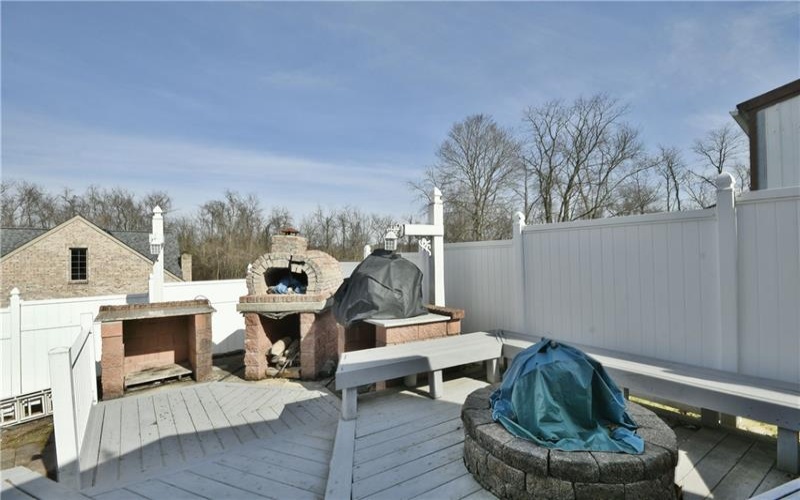 402 E Malden, Coal Center, 15423, 5 Bedrooms Bedrooms, 13 Rooms Rooms,5.1 BathroomsBathrooms,Residential,For Sale,E Malden,1694137