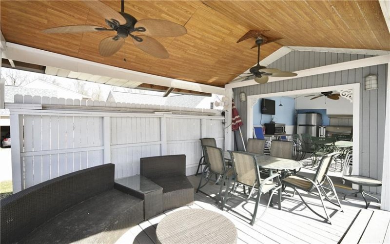 402 E Malden, Coal Center, 15423, 5 Bedrooms Bedrooms, 13 Rooms Rooms,5.1 BathroomsBathrooms,Residential,For Sale,E Malden,1694137