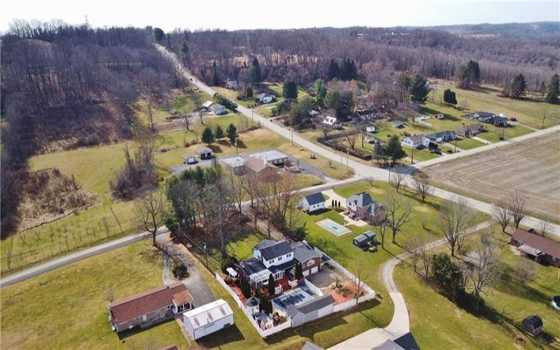 402 E Malden, Coal Center, 15423, 5 Bedrooms Bedrooms, 13 Rooms Rooms,5.1 BathroomsBathrooms,Residential,For Sale,E Malden,1694137