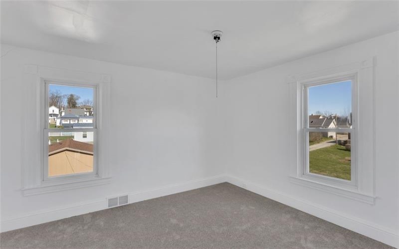 209 Allen Ave, Donora, 15033, 3 Bedrooms Bedrooms, 6 Rooms Rooms,2 BathroomsBathrooms,Residential,For Sale,Allen Ave,1694187
