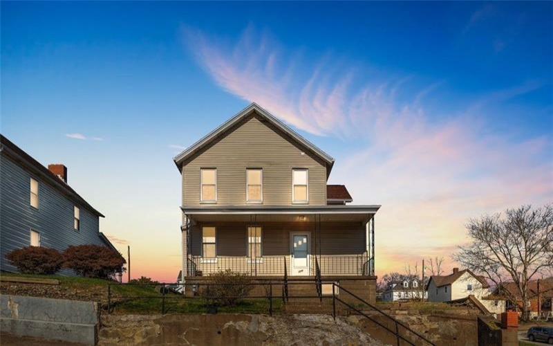 209 Allen Ave, Donora, 15033, 3 Bedrooms Bedrooms, 6 Rooms Rooms,2 BathroomsBathrooms,Residential,For Sale,Allen Ave,1694187