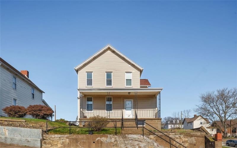 209 Allen Ave, Donora, 15033, 3 Bedrooms Bedrooms, 6 Rooms Rooms,2 BathroomsBathrooms,Residential,For Sale,Allen Ave,1694187