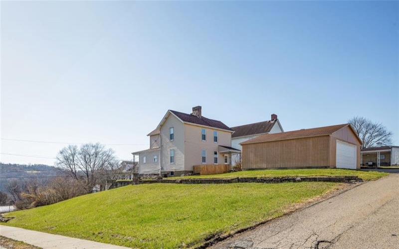 209 Allen Ave, Donora, 15033, 3 Bedrooms Bedrooms, 6 Rooms Rooms,2 BathroomsBathrooms,Residential,For Sale,Allen Ave,1694187