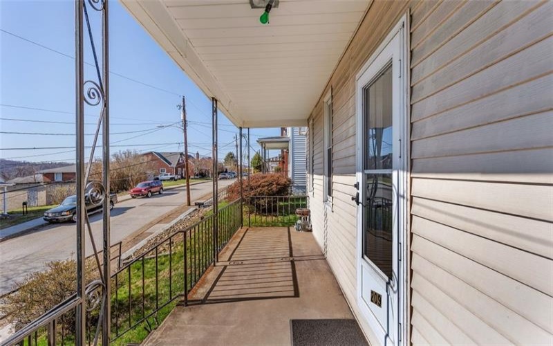 209 Allen Ave, Donora, 15033, 3 Bedrooms Bedrooms, 6 Rooms Rooms,2 BathroomsBathrooms,Residential,For Sale,Allen Ave,1694187