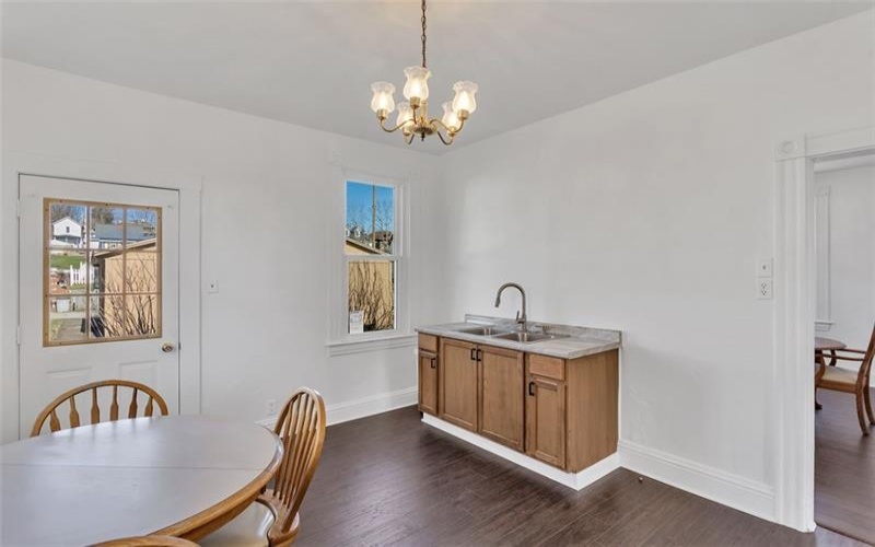 209 Allen Ave, Donora, 15033, 3 Bedrooms Bedrooms, 6 Rooms Rooms,2 BathroomsBathrooms,Residential,For Sale,Allen Ave,1694187