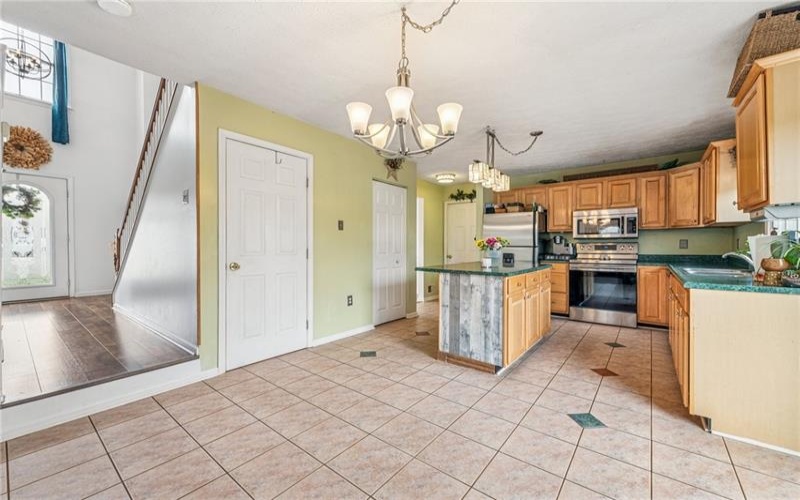114 Adella Ct, Jeannette, 15644, 4 Bedrooms Bedrooms, 11 Rooms Rooms,3.1 BathroomsBathrooms,Residential,For Sale,Adella Ct,1694413
