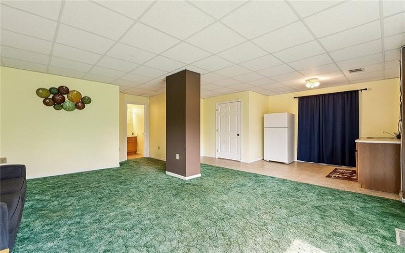 114 Adella Ct, Jeannette, 15644, 4 Bedrooms Bedrooms, 11 Rooms Rooms,3.1 BathroomsBathrooms,Residential,For Sale,Adella Ct,1694413
