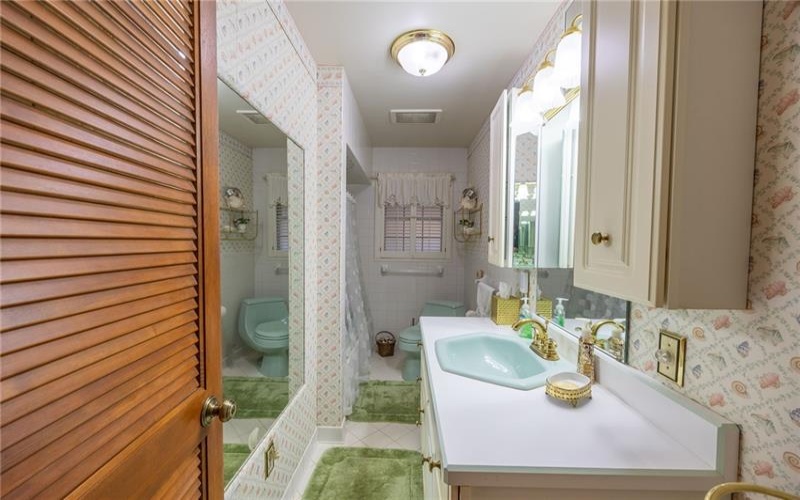 94 Brown Street, Uniontown, 15401, 2 Bedrooms Bedrooms, ,1.2 BathroomsBathrooms,Residential,For Sale,Brown Street,1694079