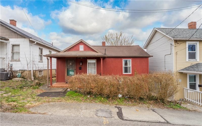 1020 Fayette Street, Washington, 15301, 2 Bedrooms Bedrooms, 6 Rooms Rooms,1 BathroomBathrooms,Residential,For Sale,Fayette Street,1694096