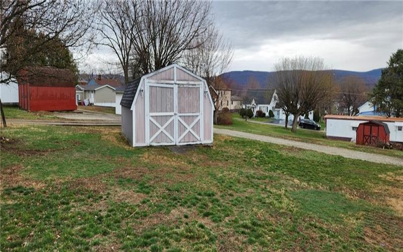 314 Blake Ave, Connellsville, 15425, 3 Bedrooms Bedrooms, 8 Rooms Rooms,1 BathroomBathrooms,Residential,For Sale,Blake Ave,1693133
