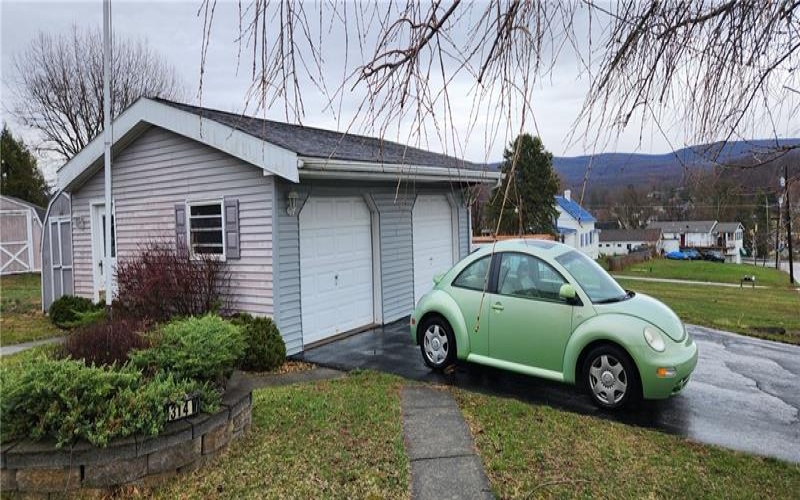 314 Blake Ave, Connellsville, 15425, 3 Bedrooms Bedrooms, 8 Rooms Rooms,1 BathroomBathrooms,Residential,For Sale,Blake Ave,1693133