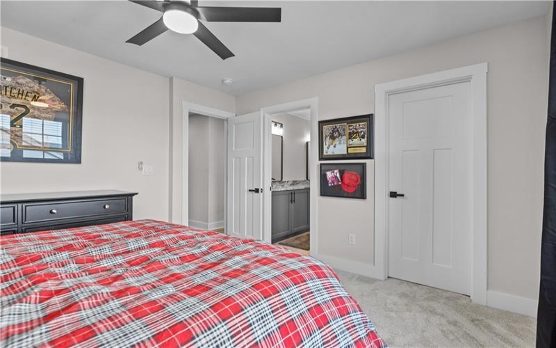 1072 Breezewood Dr, Cecil, 15317, 5 Bedrooms Bedrooms, 10 Rooms Rooms,3.1 BathroomsBathrooms,Residential,For Sale,Breezewood Dr,1694479