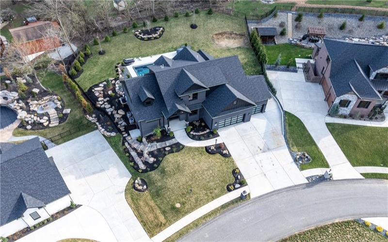 1072 Breezewood Dr, Cecil, 15317, 5 Bedrooms Bedrooms, 10 Rooms Rooms,3.1 BathroomsBathrooms,Residential,For Sale,Breezewood Dr,1694479