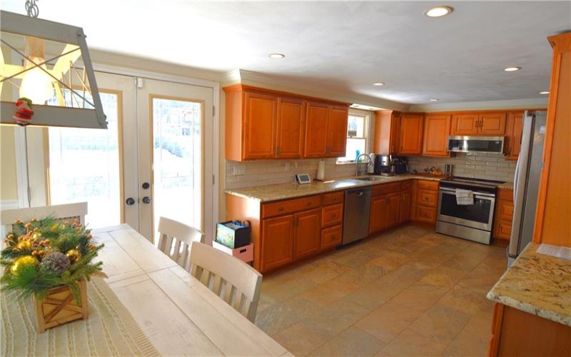 409 Himler Rd, Greensburg, 15601, 5 Bedrooms Bedrooms, 10 Rooms Rooms,3 BathroomsBathrooms,Residential,For Sale,Himler Rd,1686073