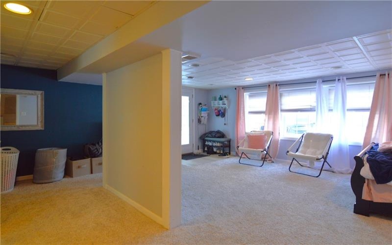 409 Himler Rd, Greensburg, 15601, 5 Bedrooms Bedrooms, 10 Rooms Rooms,3 BathroomsBathrooms,Residential,For Sale,Himler Rd,1686073