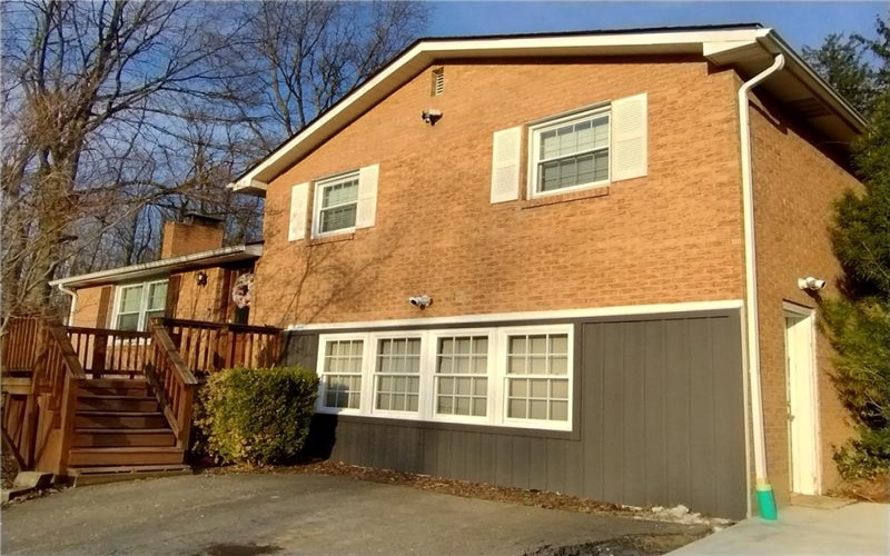 409 Himler Rd, Greensburg, 15601, 5 Bedrooms Bedrooms, 10 Rooms Rooms,3 BathroomsBathrooms,Residential,For Sale,Himler Rd,1686073