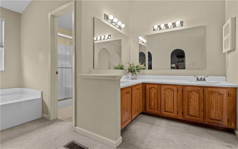 516 Potomac Dr, Washington, 15301, 4 Bedrooms Bedrooms, 9 Rooms Rooms,2.1 BathroomsBathrooms,Residential,For Sale,Potomac Dr,1693800
