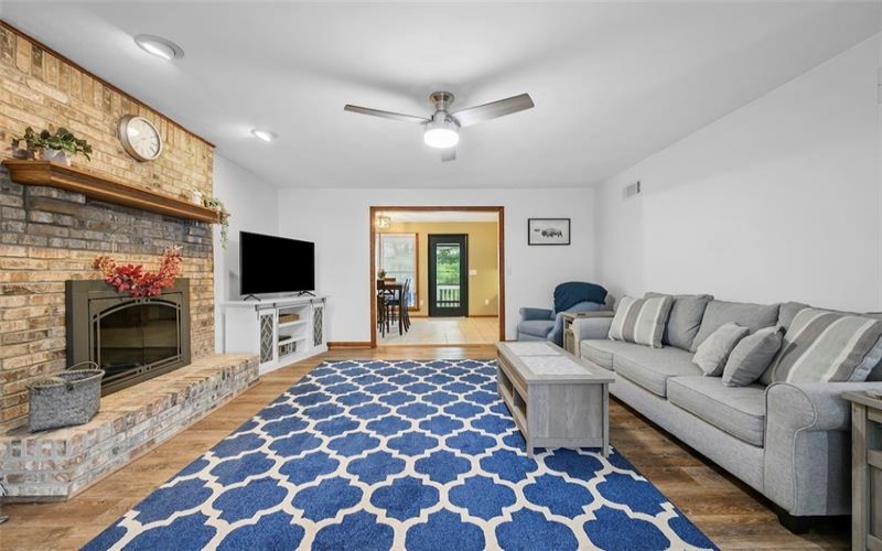 224 Waugaman Rd, Harrison City, 15636, 3 Bedrooms Bedrooms, 7 Rooms Rooms,2.1 BathroomsBathrooms,Residential,For Sale,Waugaman Rd,1694706