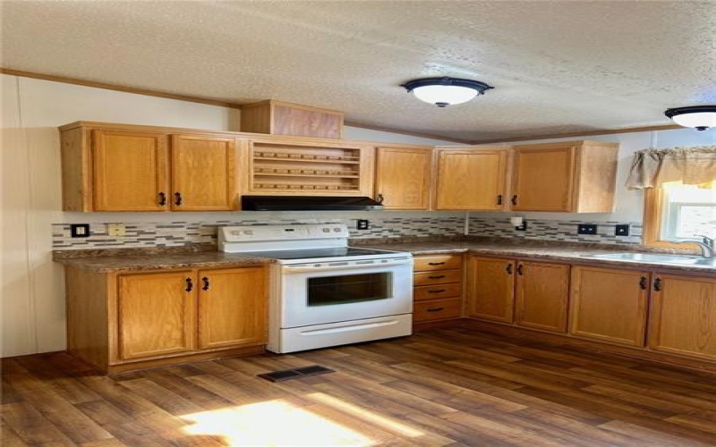 102 Candice St, Hopwood, 15445, 3 Bedrooms Bedrooms, 5 Rooms Rooms,2 BathroomsBathrooms,Residential,For Sale,Candice St,1692768
