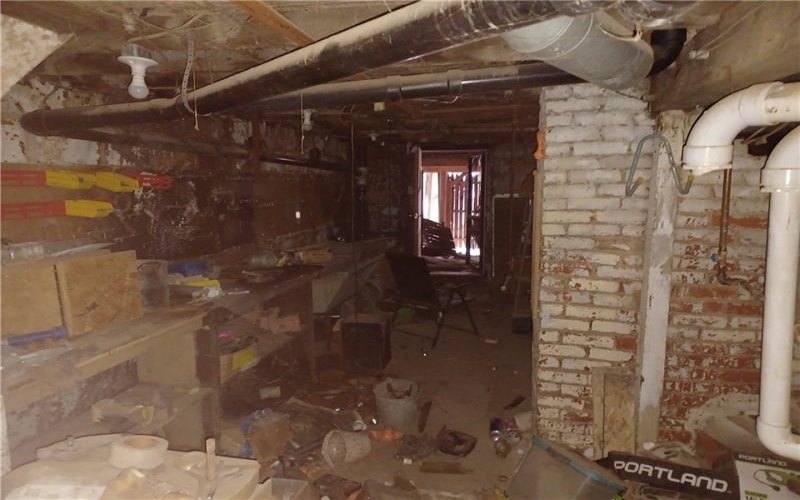 622 Thompson Ave, Donora, 15033, 2 Bedrooms Bedrooms, ,1 BathroomBathrooms,Residential,For Sale,Thompson Ave,1694873