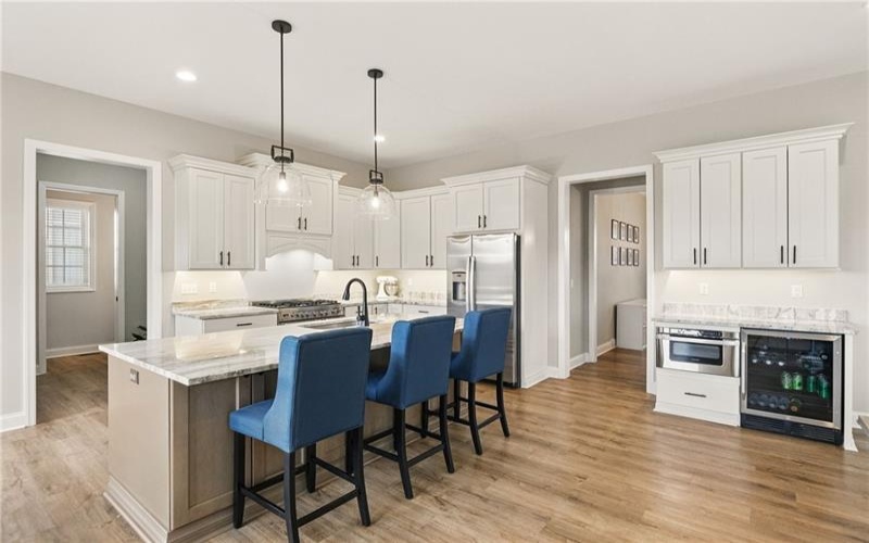 422 Barons Ct, Venetia, 15367, 5 Bedrooms Bedrooms, 11 Rooms Rooms,4.1 BathroomsBathrooms,Residential,For Sale,Barons Ct,1694839