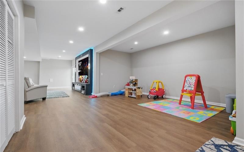 422 Barons Ct, Venetia, 15367, 5 Bedrooms Bedrooms, 11 Rooms Rooms,4.1 BathroomsBathrooms,Residential,For Sale,Barons Ct,1694839