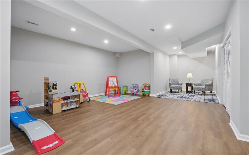 422 Barons Ct, Venetia, 15367, 5 Bedrooms Bedrooms, 11 Rooms Rooms,4.1 BathroomsBathrooms,Residential,For Sale,Barons Ct,1694839