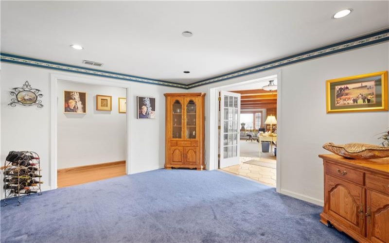 643 Bower Hill Road, Venetia, 15367, 6 Bedrooms Bedrooms, 12 Rooms Rooms,3 BathroomsBathrooms,Residential,For Sale,Bower Hill Road,1695003