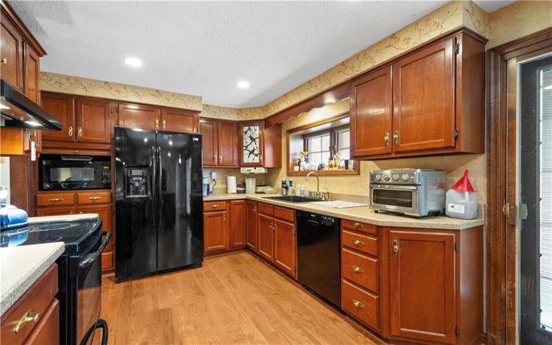 643 Bower Hill Road, Venetia, 15367, 6 Bedrooms Bedrooms, 12 Rooms Rooms,3 BathroomsBathrooms,Residential,For Sale,Bower Hill Road,1695003
