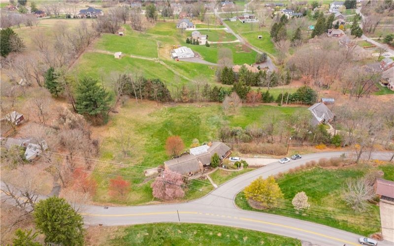 643 Bower Hill Road, Venetia, 15367, 6 Bedrooms Bedrooms, 12 Rooms Rooms,3 BathroomsBathrooms,Residential,For Sale,Bower Hill Road,1695003